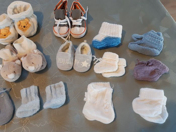 Lot chaussons/chaussures/bottons - photo numéro 4