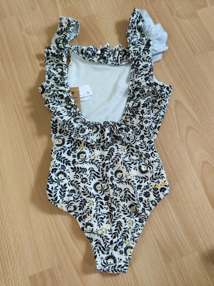 Maillot de bain taille 10 ans - photo numéro 2