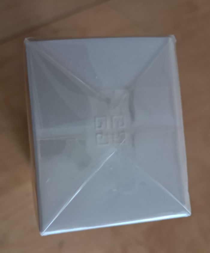 Parfum very irrésistible Givenchy  75ml - photo numéro 3