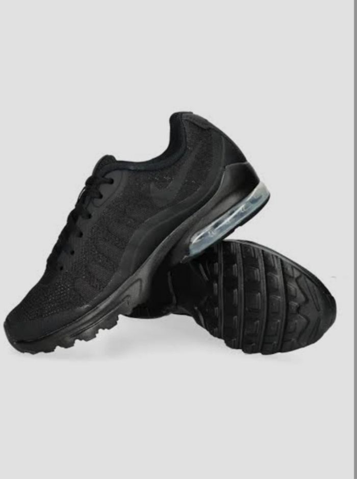Nike air max invigor