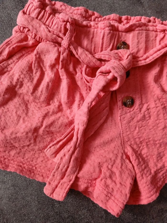 Short noué - photo numéro 3