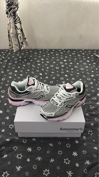 Saucony Omni 9