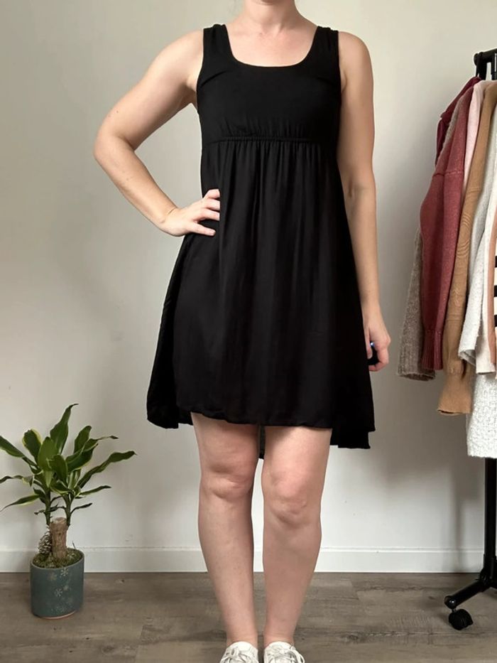 Ici et maintenant Robe noire asymétrique – Taille 36 – Très bon état