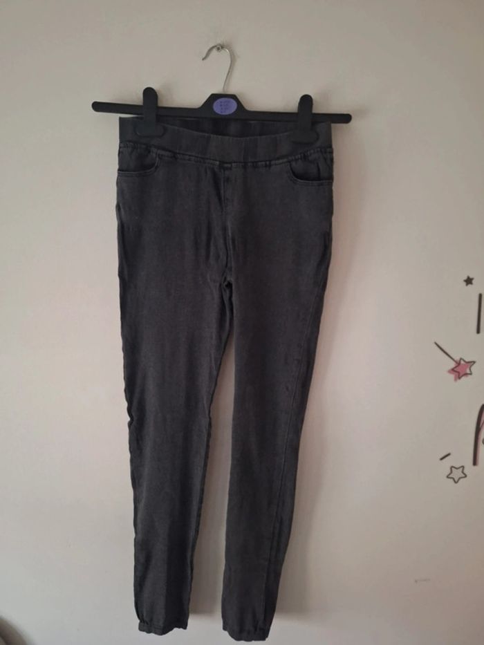 Jegging Holly
