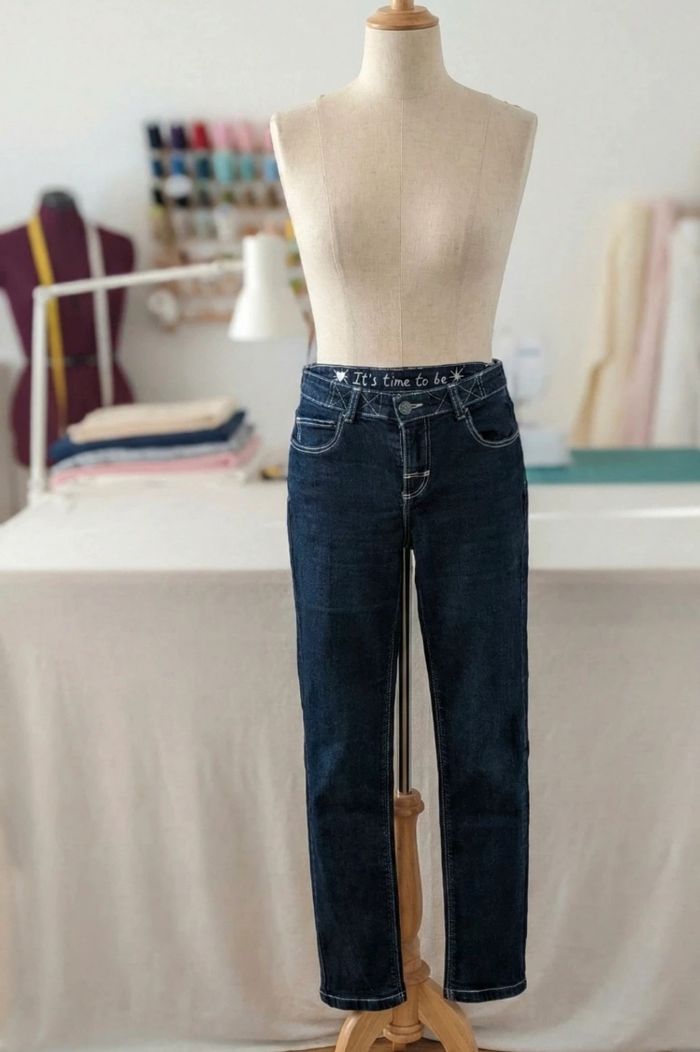 Jean 1.2.3 Bleu Foncé / Brut - Taille 36 - Détails Brodés