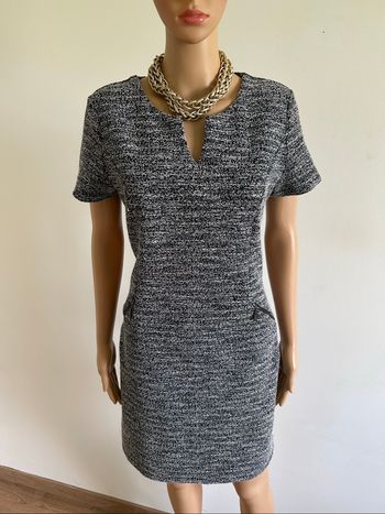 Robe épaisse à manches courtes LolaLiza taille française 40 TBE