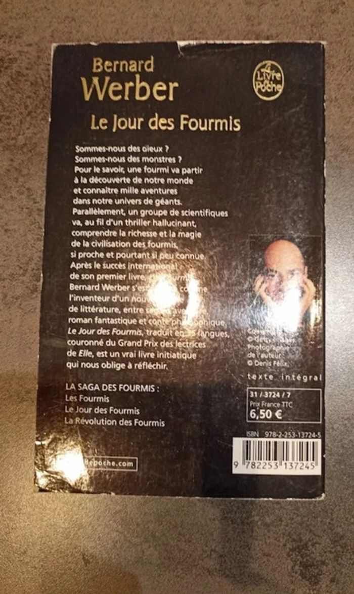 Livre de poche Le jour des fourmis Bernard Werber Bon état - photo numéro 3