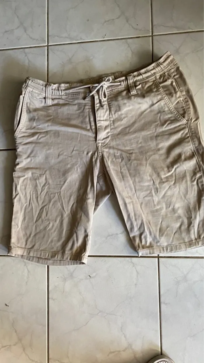 Short homme en coton