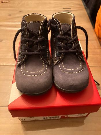 Chaussures kickers taille 21