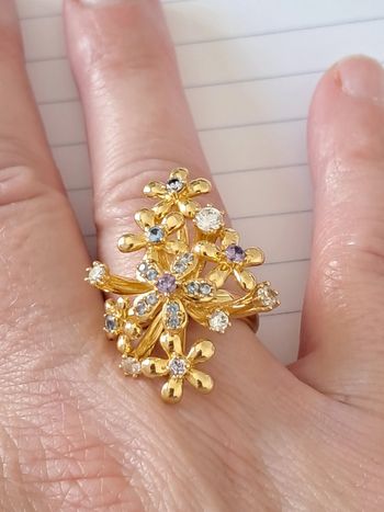 Spectaculaire  et originale bague bouquet de fleurs