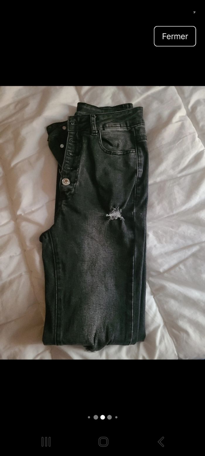 Bonjour vends lot jeans très très bon état taille xs et 36 - photo numéro 4