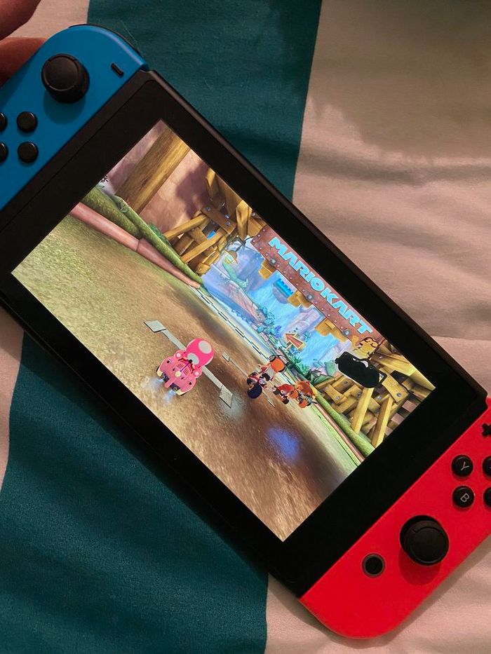 Nintendo switch - photo numéro 4