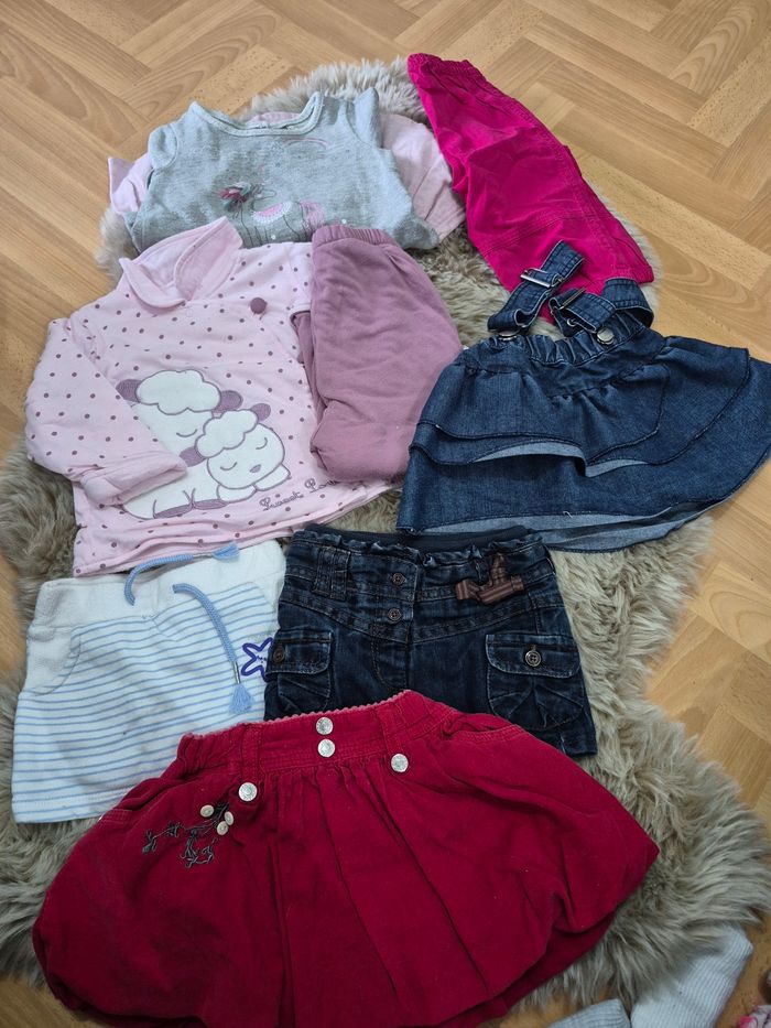 Lot 18 vêtements filles - 9 mois - photo numéro 2