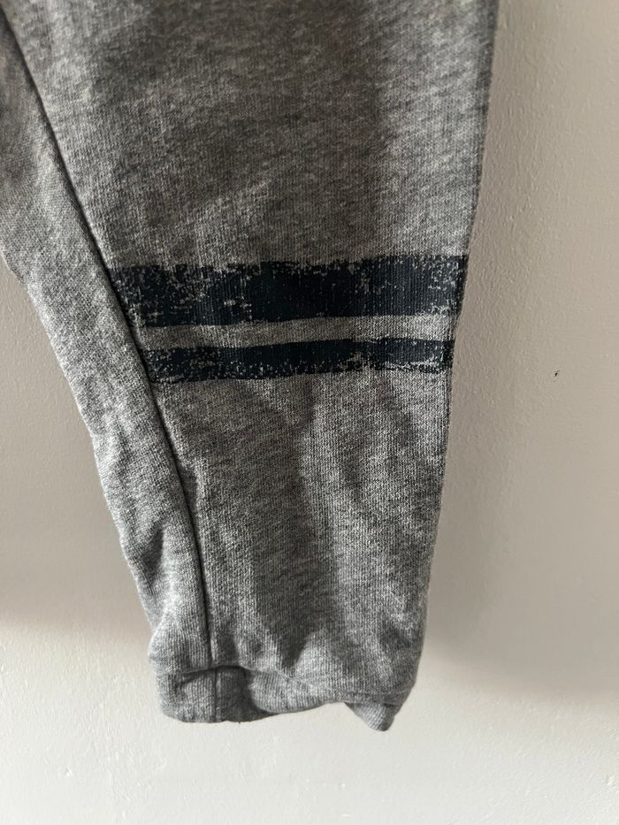 Jogging gris - photo numéro 4