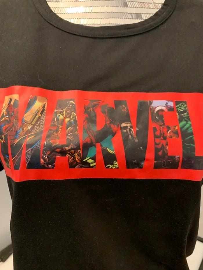 T-shirt floqué Marvel taille M - photo numéro 2