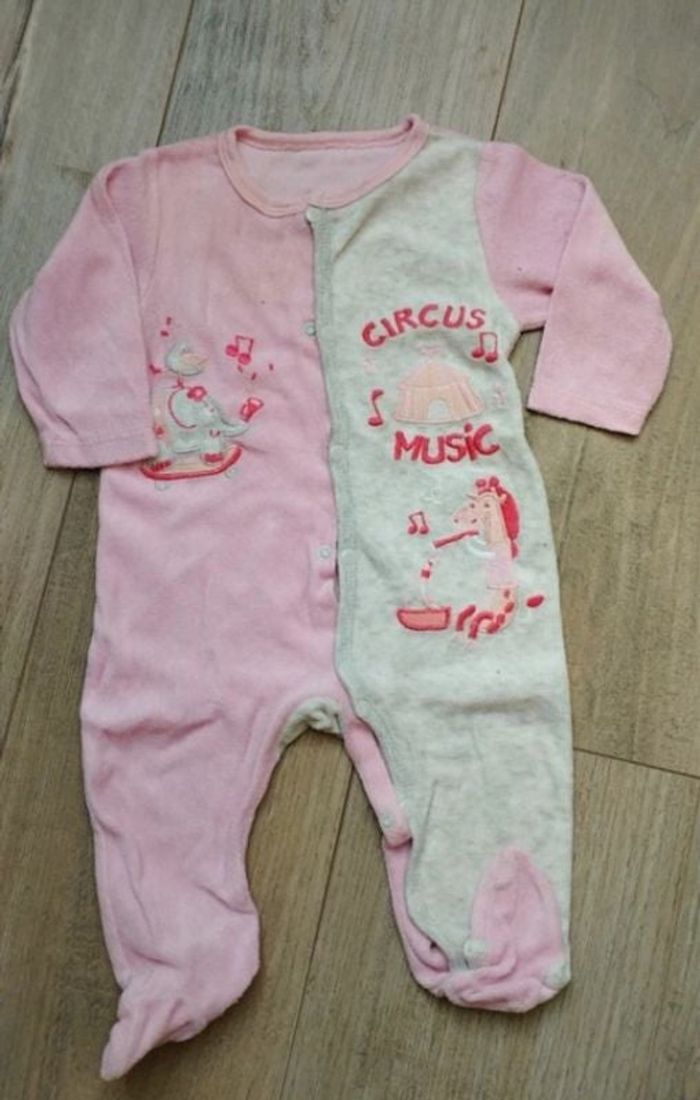 Pyjama circus 3 mois