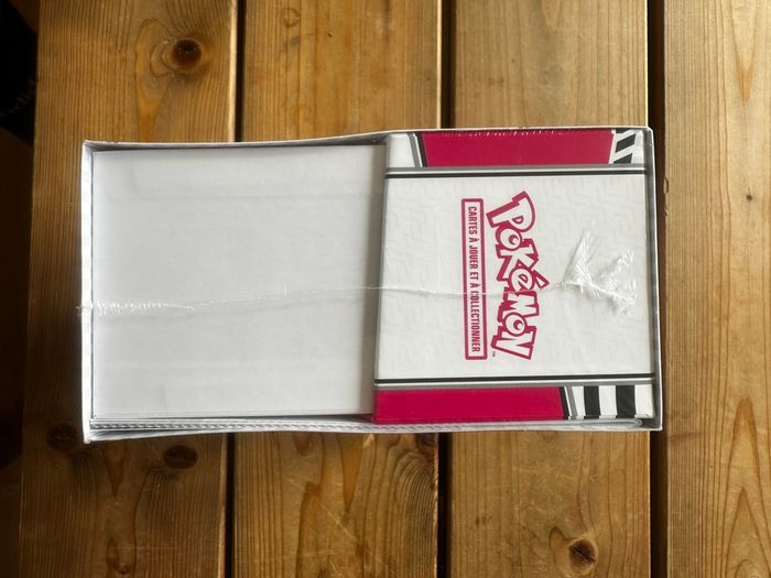 Pokémon ETB EV10.5 - photo numéro 5