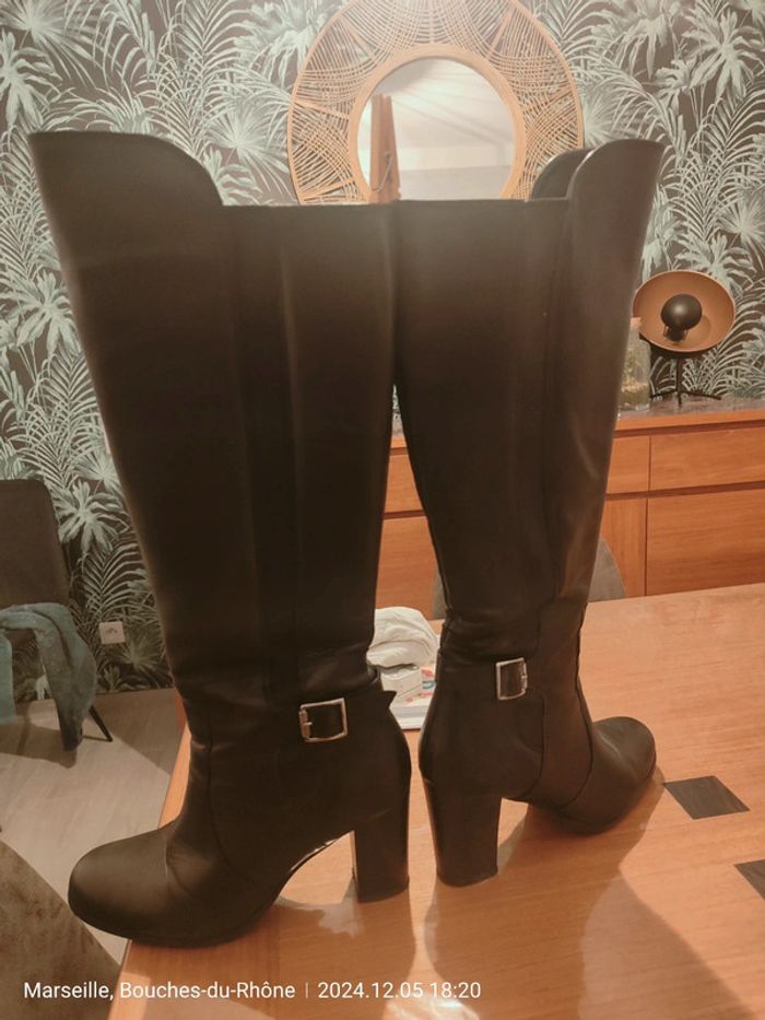 Botte noire - photo numéro 7