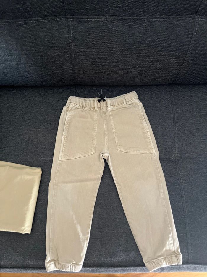 Ensemble t-shirt pantalon Zara 3 ans - photo numéro 4
