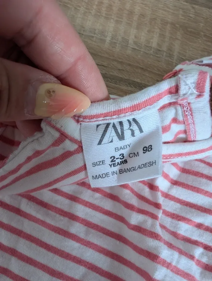 Lot 2 t shirt Zara - photo numéro 4