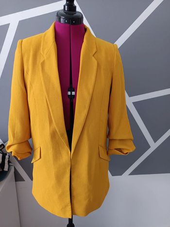Veste Naf Naf t34 comme neuve jaune moutarde