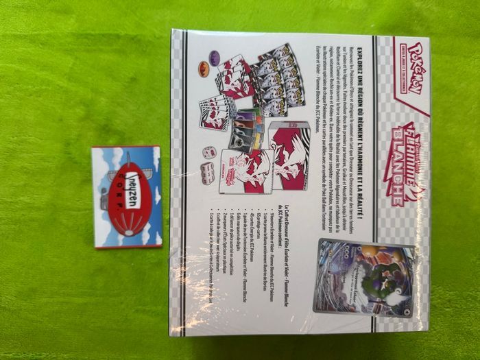 ETB Pokémon EV10.5 Flamme Blanche Neuf Et Défauts Scellage - photo numéro 3