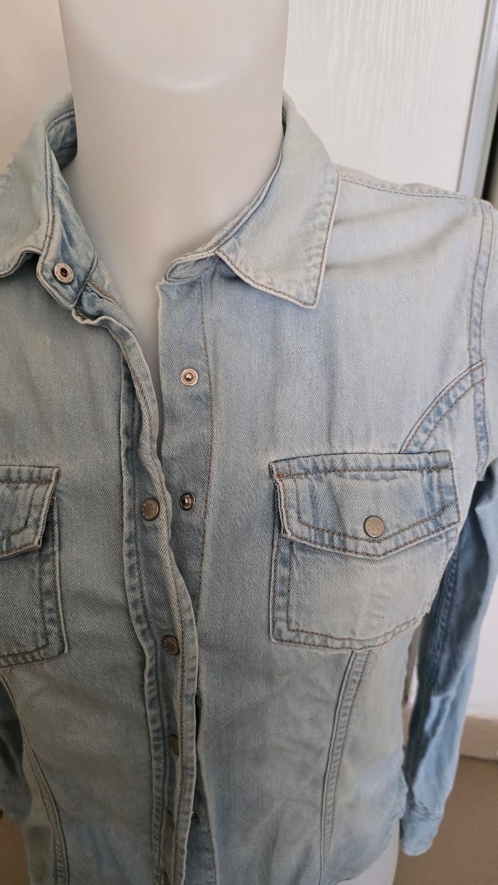 Chemise en jean esmara taille m - photo numéro 3