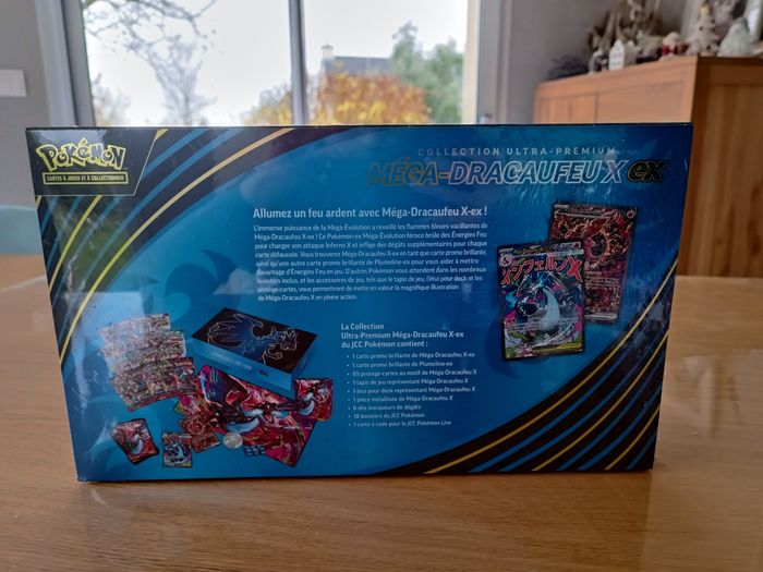Coffret Pokémon Ultra Premium Méga-Dracaufeu X - photo numéro 3
