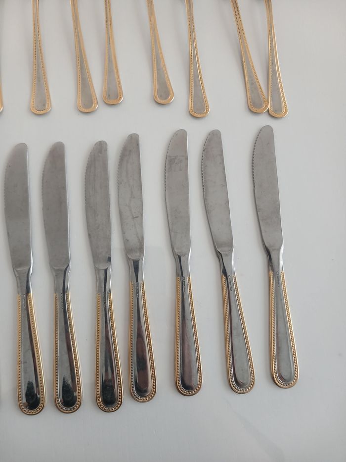 Ménagère 36 pièces - Inox & Finition Dorée - Made in Italy - photo numéro 5