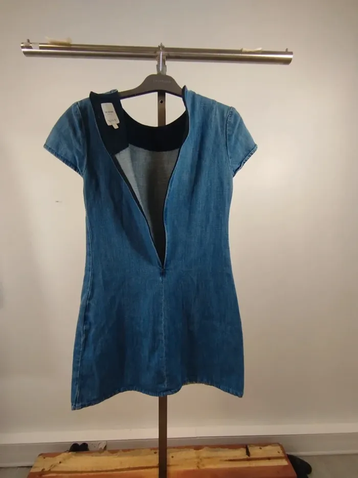 Robe courte en jean Zara TRF coupe droite col rond manches courtes - taille XS A1434 - photo numéro 7