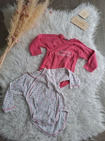 Lot deux bodies croisés manches longues 6mois