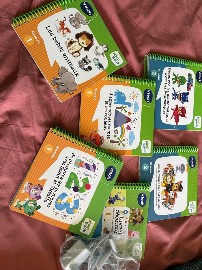 Magic Book et ses livrets - photo numéro 3