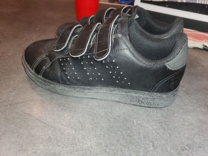 Basket Adidas taille 33