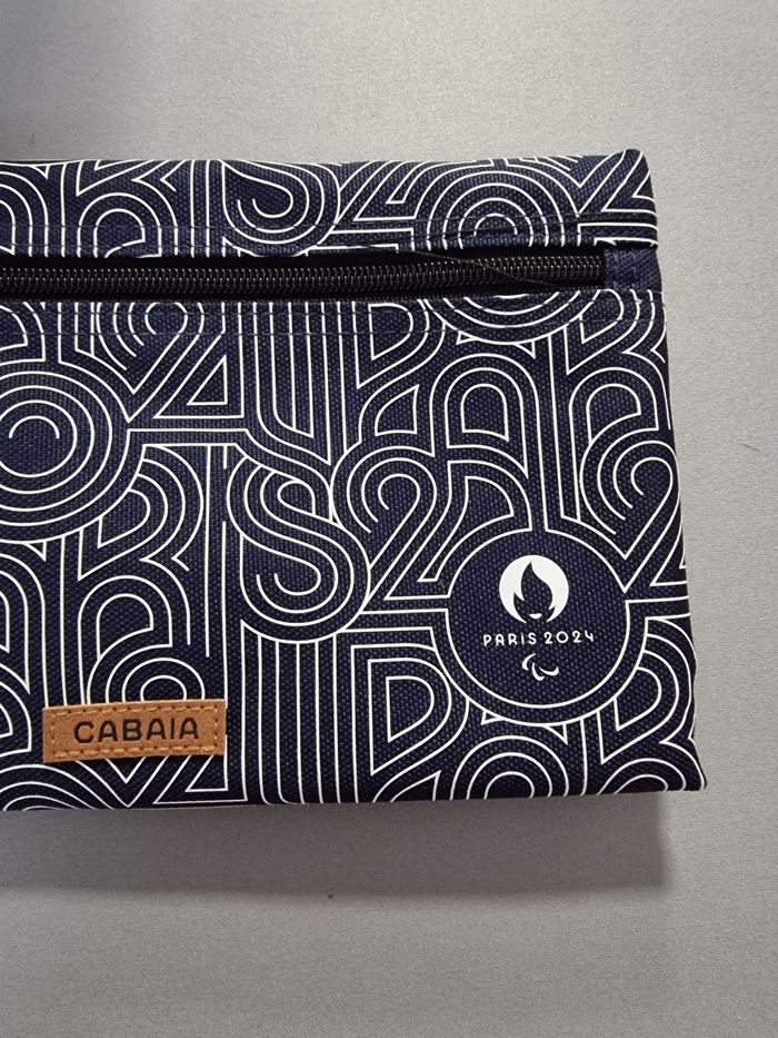 Cabaïa pochette édition limitée Chateau de Vincennes - photo numéro 3
