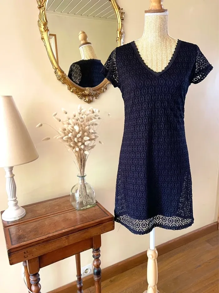 Robe en Dentelle Noire – Juicy Pear – Taille M - photo numéro 3