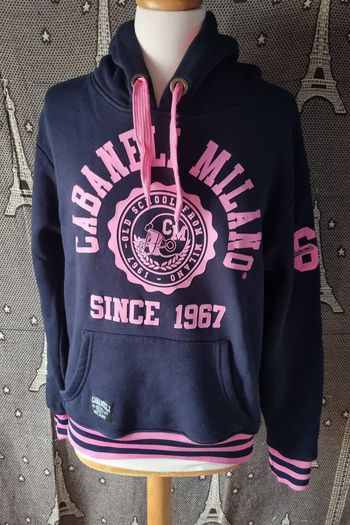 Sweat à capuche marine avec écriture rose taille M