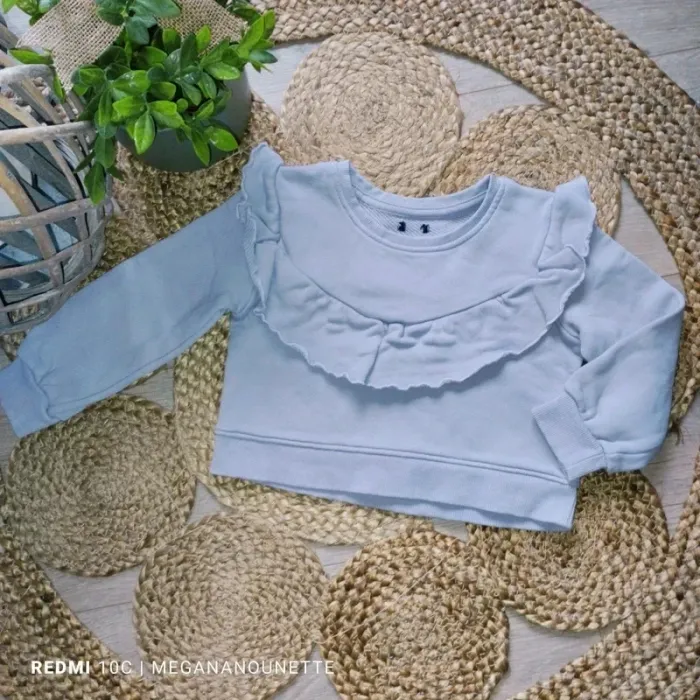 🦋 Lot x 3 pulls Kiabi - 3 ans - 98 cm Très bon état - photo numéro 2