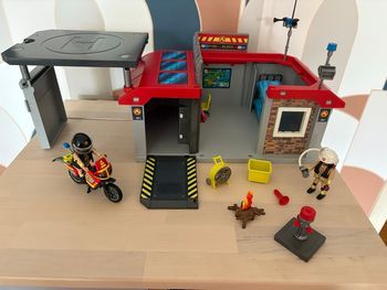 Playmobil caserne de pompier