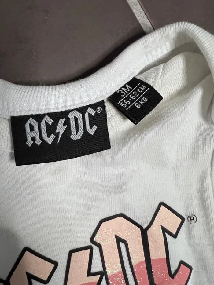Body AC/DC - photo numéro 2