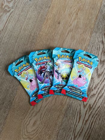 Blisters Pokemon EV9 Aventures Ensemble
