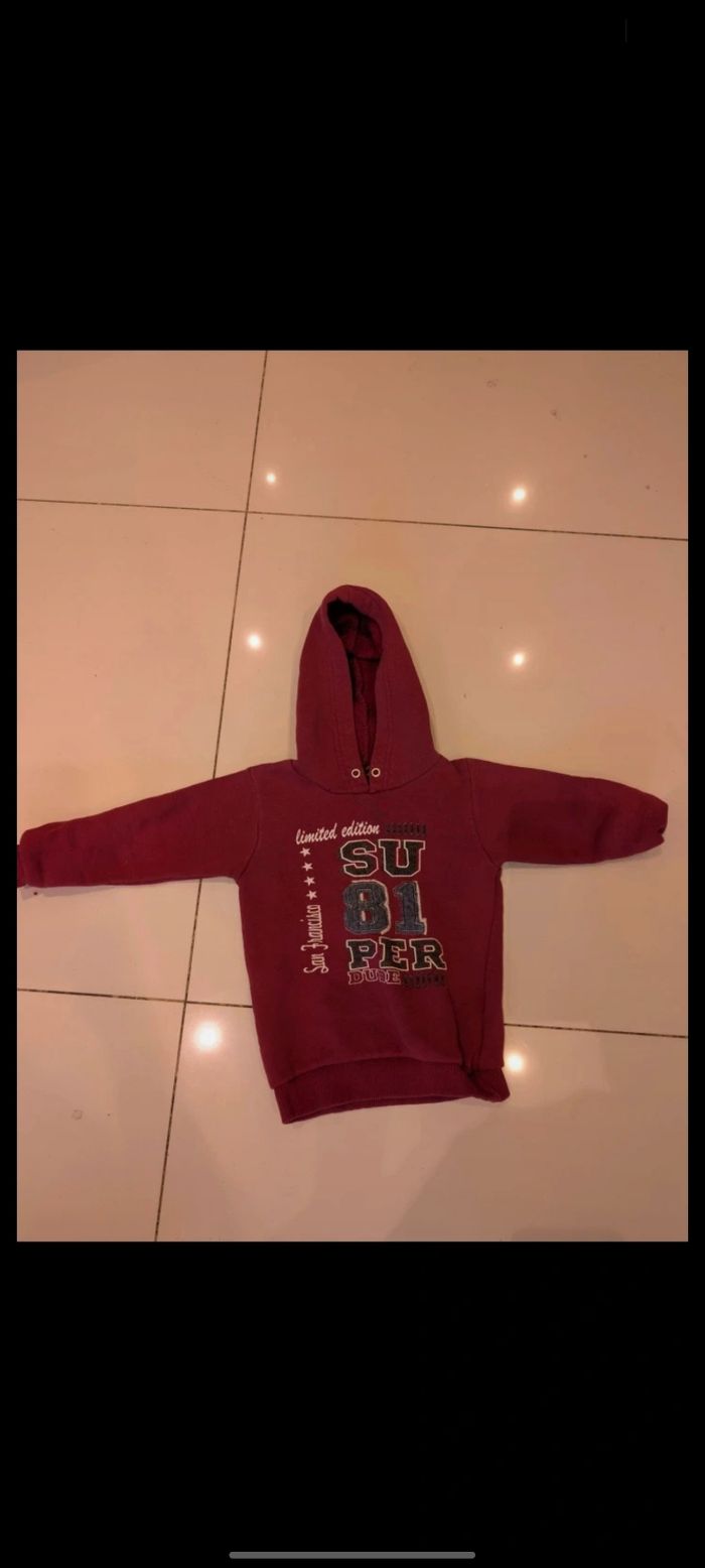 Sweat à capuche taille 3 ans