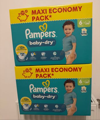 Les couches Pampers taille 6 en baby dry