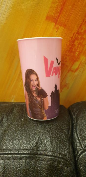 NEUF Chica vampiro gobelet rose