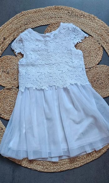 Robe blanche dentelle