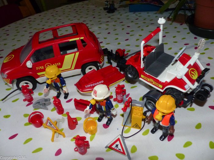 Lot playmobils pompiers + vehicules etc - photo numéro 5