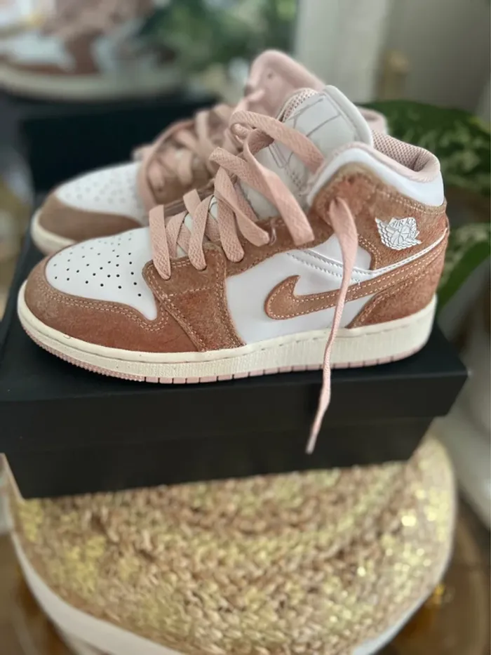 Jolie paire de sneakers Air Jordan pointure 35.5