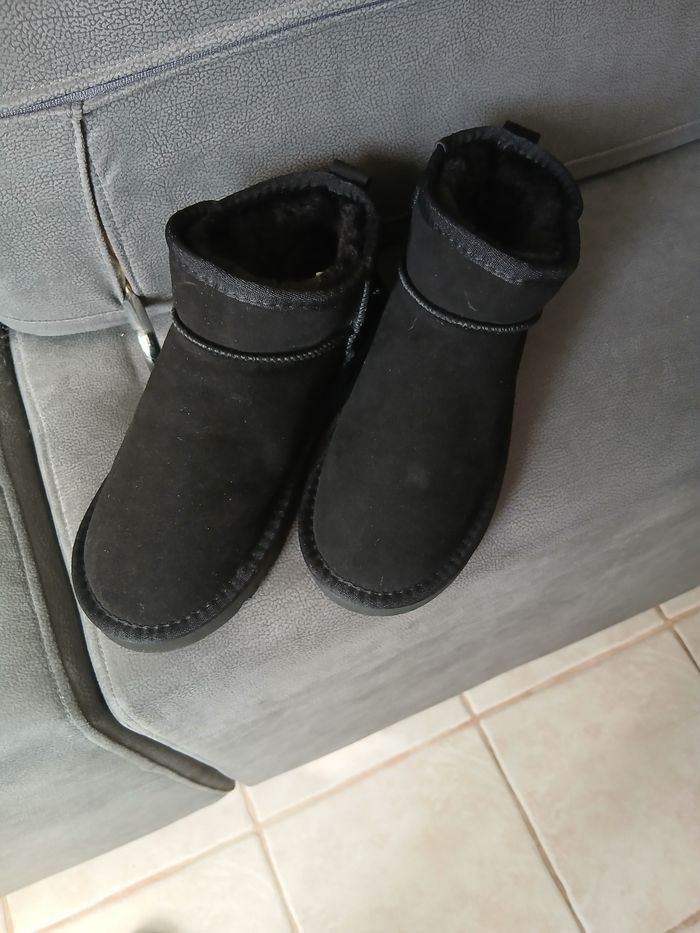 Paire de bottines noires chaude neuves T40