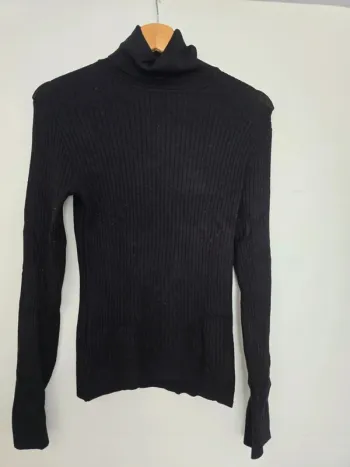 Pull noir extensible