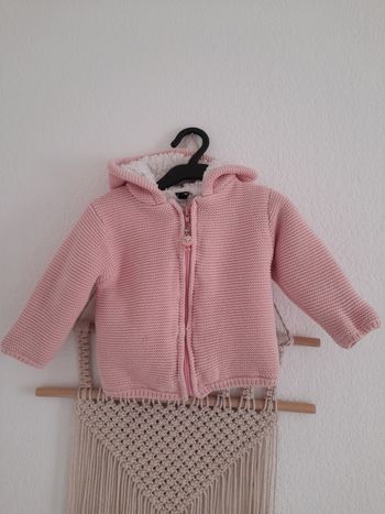 Jolie veste à capuche en maille rose intérieur polaire  12 mois