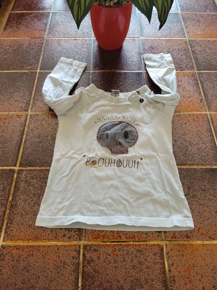 Tee shirt motif tête de mort